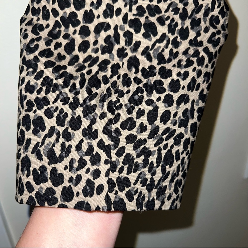 Cheetah ankle pull on pant sz 4 fitted leopard elastic waist side zip high rise - Picture 7 of 12